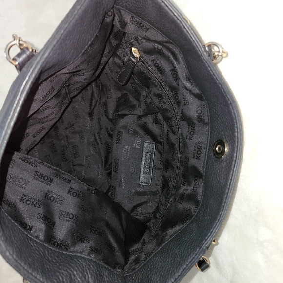 ***SOLD***Michael Kors Shoulder Bag - Picture 6 of 7